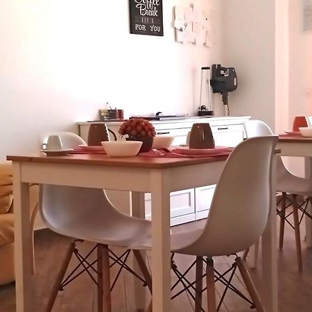B & B Civico 6 Rooms Salerno Luaran gambar