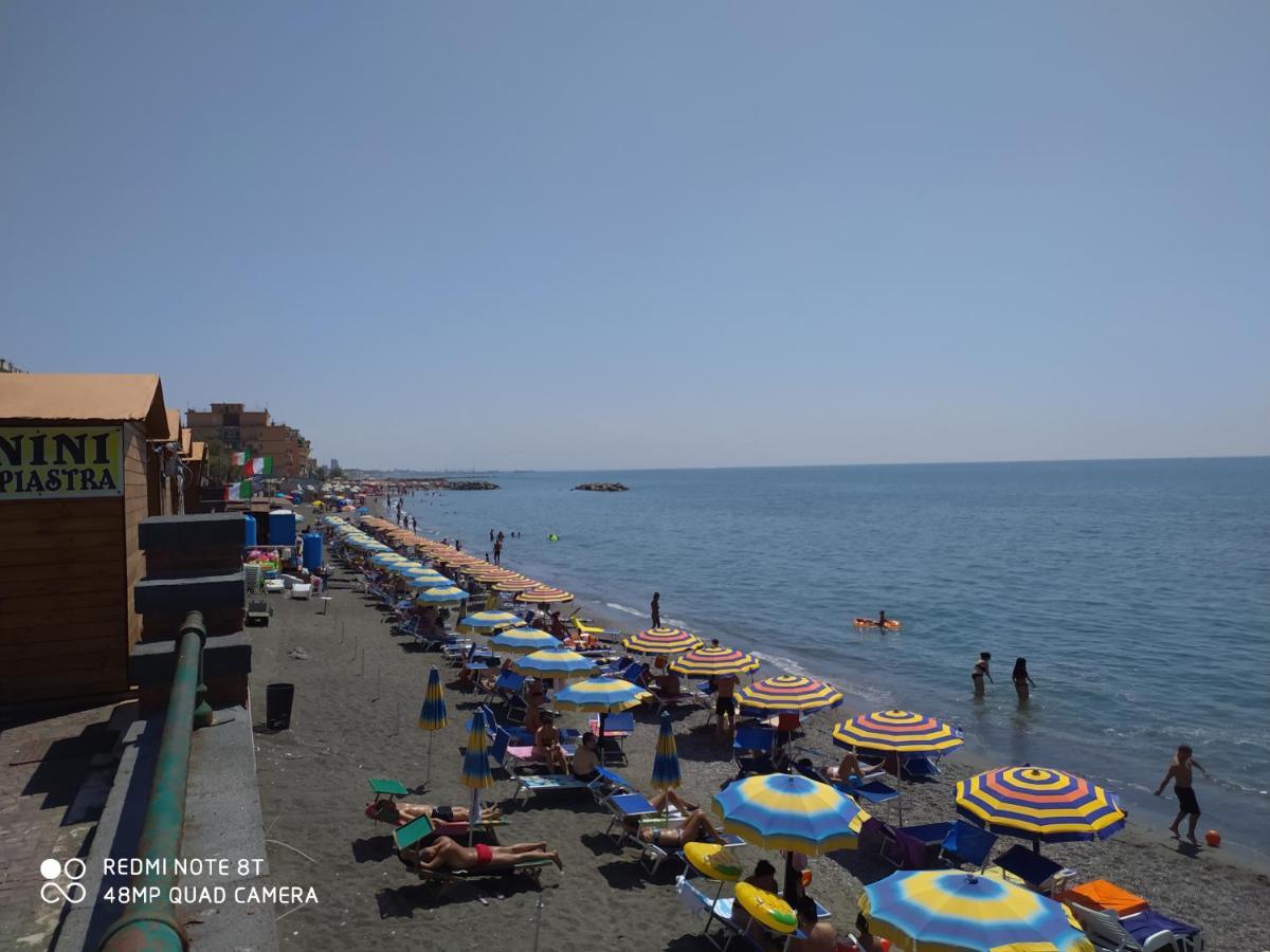 B & B Civico 6 Rooms Salerno Luaran gambar