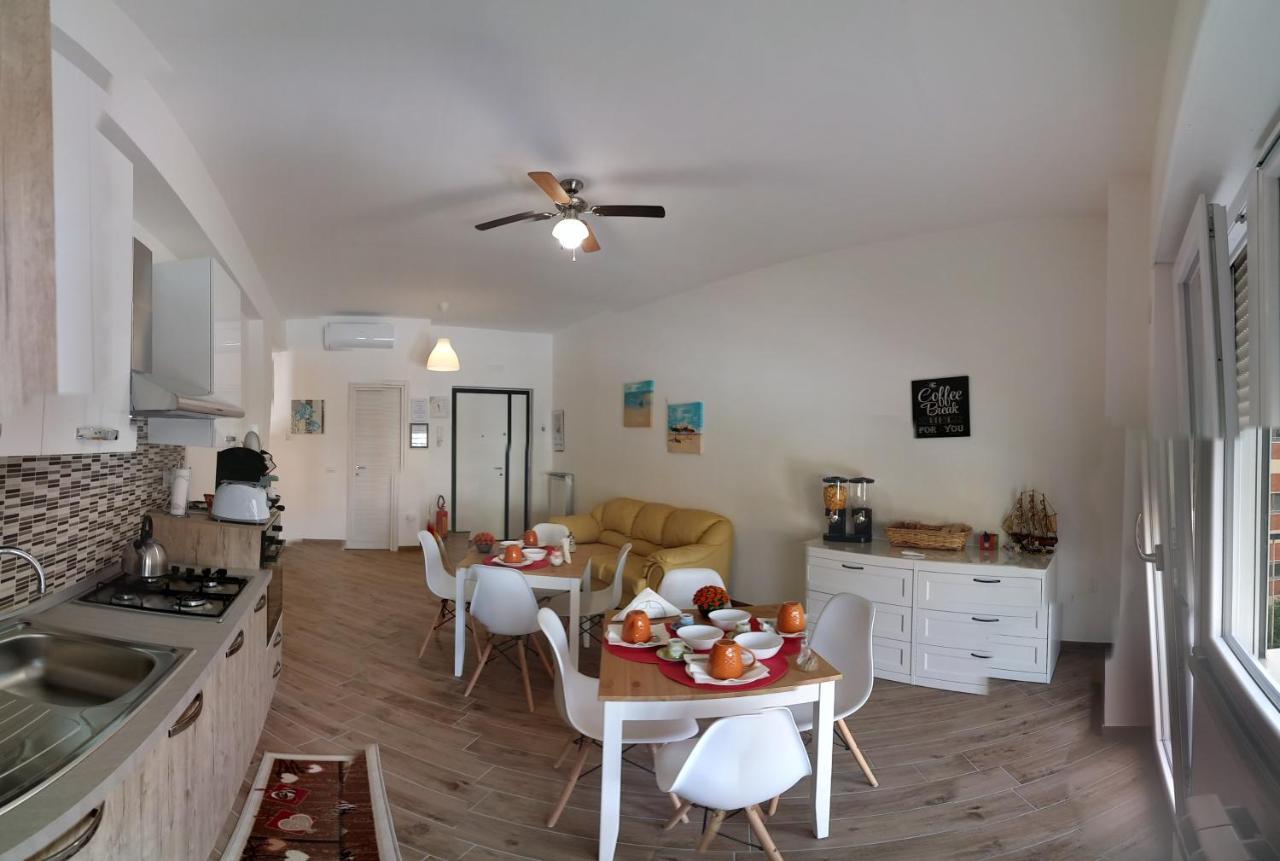 B & B Civico 6 Rooms Salerno Luaran gambar